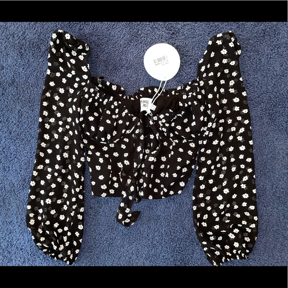 Adorable Princess Polly long sleeve top